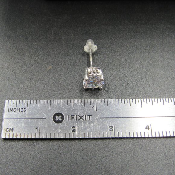 Sterling Silver Stylish Round CZ Gem Stud Earrings Vintage - Picture 6 of 7